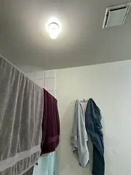 ezrah23 online show from April 2, 6:54 am