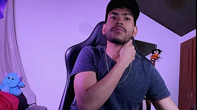 3v1l online show from February 4, 12:05 am