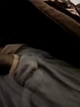 parth08raj online show from February 27, 9:47 pm