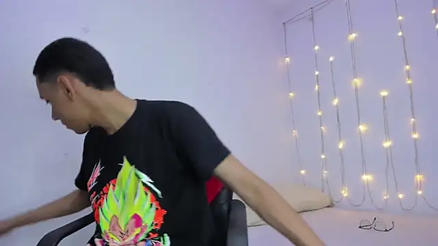 Lion TNTx online show from November 19, 10:20 pm