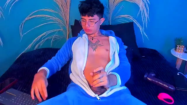 david valiz online show from November 10, 12:54 pm