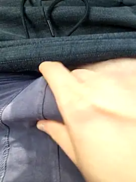 seulementme online show from March 1, 10:48 am