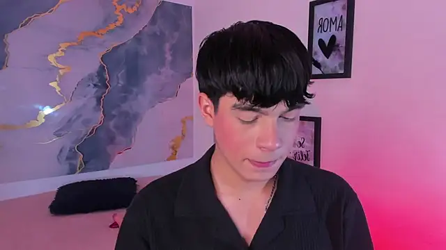 Isaac Kurtt online show from December 18, 8:27 pm