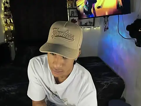 JUANBIGCOCK21CM online show from July 12, 3:25 pm