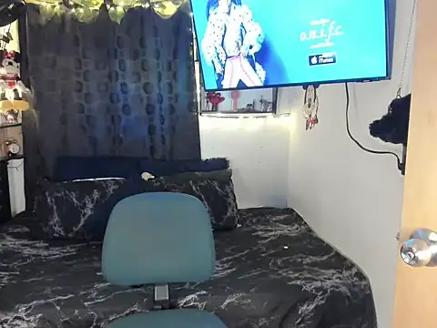 JUANBIGCOCK21CM online show from July 10, 1:36 pm