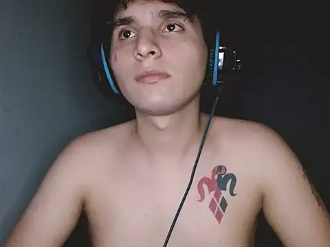 suggarboy03 online show from November 9, 2:37 am