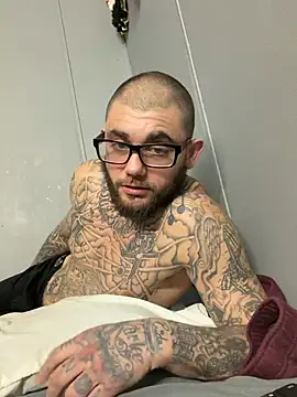 trickydickydaddy online show from February 6, 11:07 am