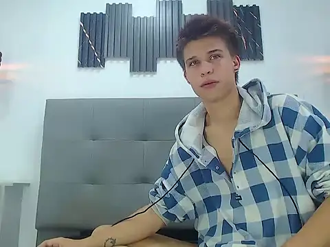 Liam York  online show from March 26, 8:57 pm