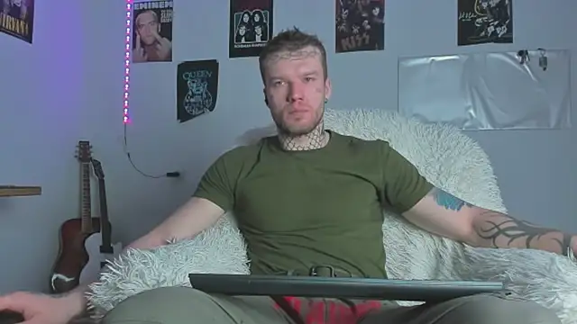 Huntall77 online show from March 22, 12:48 am