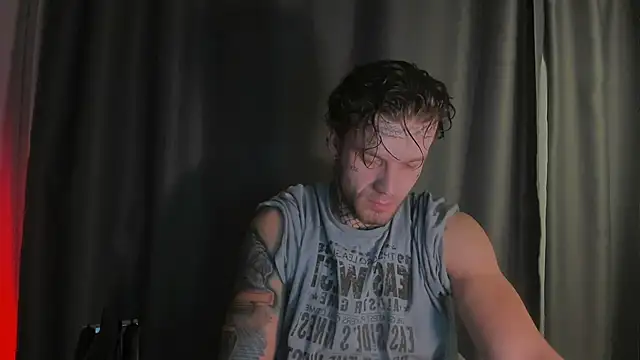 Huntall77 online show from December 2, 3:48 pm