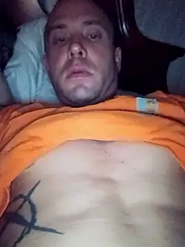 Br0kenKenDoll online show from March 6, 10:56 am