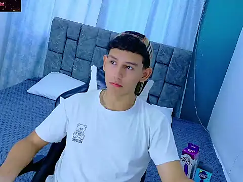 FelipeGonzalezz online show from January 7, 12:43 pm