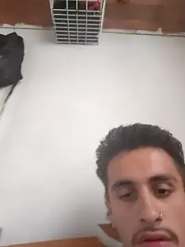 dlcjd  online show from March 9, 8:25 pm