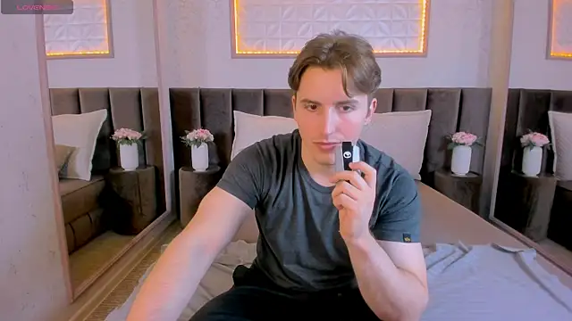 MarkYeti online show from November 19, 1:00 pm