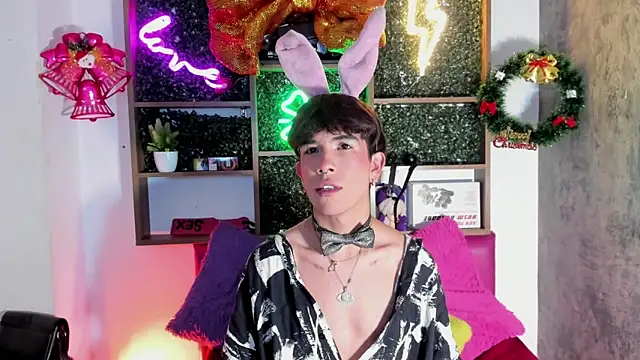 Angeldust19 online show from December 4, 3:02 am