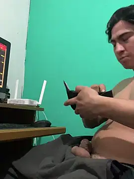 algila08 online show from February 15, 4:29 am