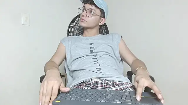 andrew dann online show from November 20, 6:24 am