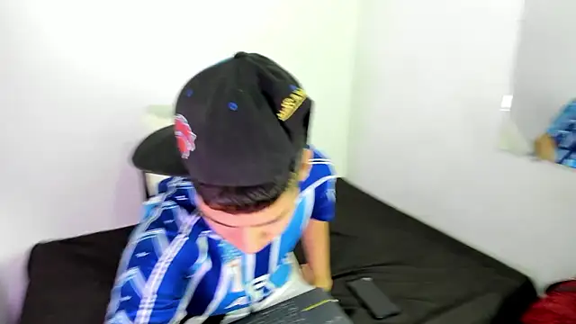 Lucastorrez01 online show from March 12, 12:29 am