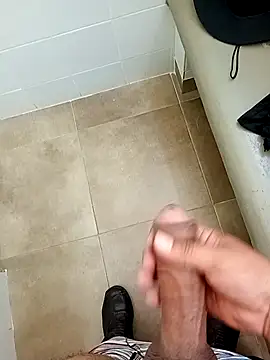 Jeison0323 online show from April 12, 8:10 pm