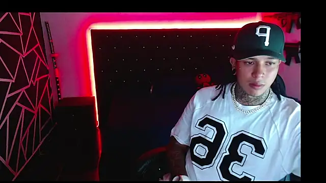 Zero-X9 online show from November 17, 11:19 pm