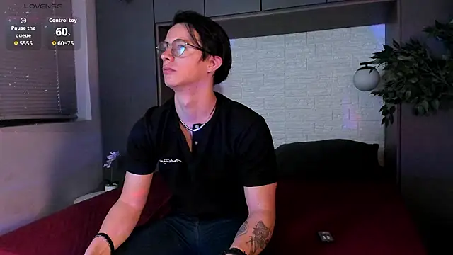 Brandon starkk online show from March 26, 11:58 am