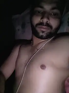 hunterr1593 online show from April 23, 7:27 pm