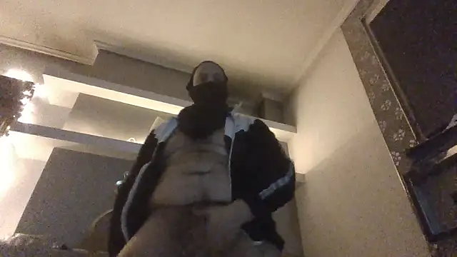 Locotre22 online show from January 18, 5:31 am