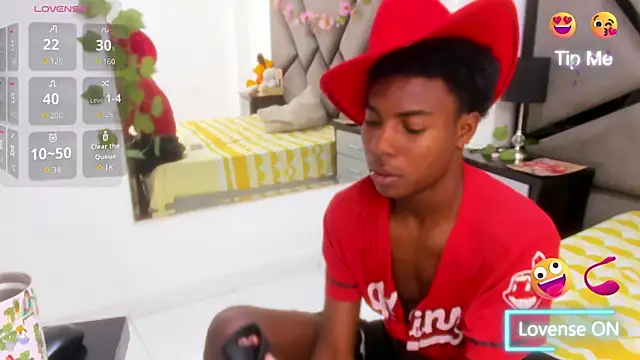 NoahJhonson69 online show from April 10, 12:12 pm