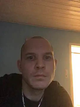 Spielzeugtwink online show from March 9, 5:18 pm