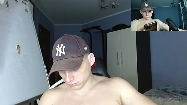 Poliglotjoe1 online show from November 26, 5:43 am