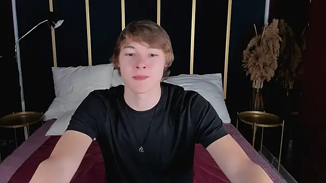 DonaldWoon online show from November 23, 10:37 am