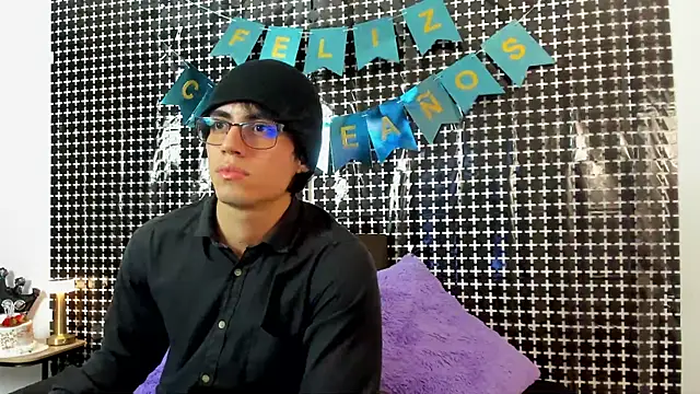 eren jeager online show from February 17, 1:26 am