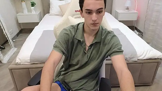 MoonlinSkinn online show from November 26, 8:06 am