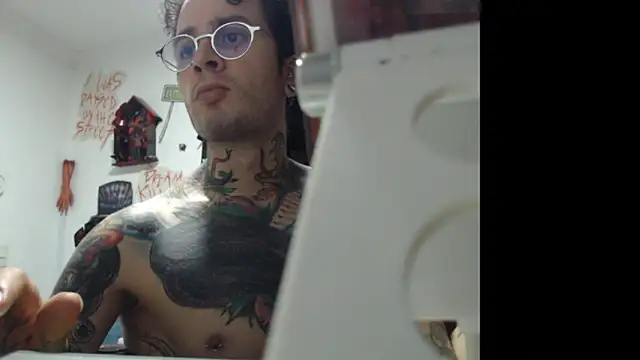 CryBoy13 online show from January 18, 5:42 am