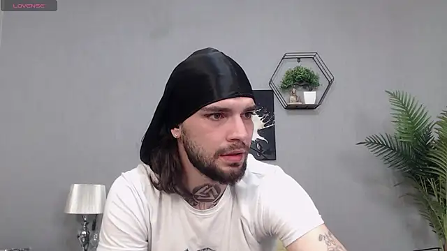 KaneHunter online show from March 24, 8:35 pm