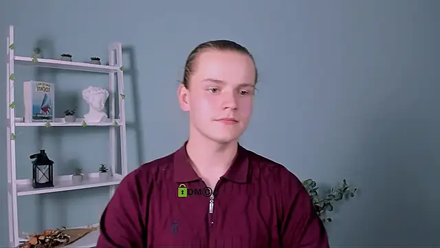 leo void online show from December 13, 8:04 pm