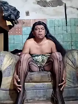 lajotaculoprieto online show from January 11, 3:32 am