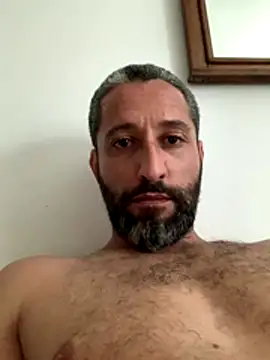 Calientesensible online show from December 13, 9:10 pm