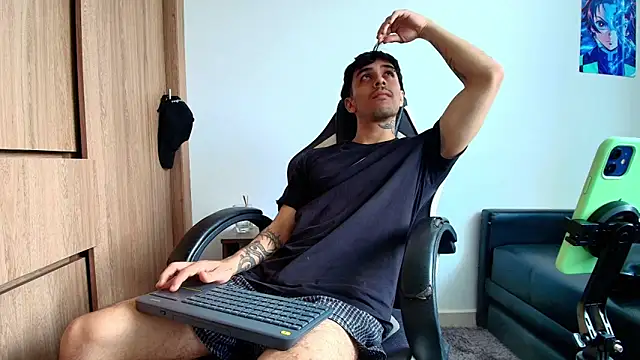 liorvante online show from April 25, 5:10 pm