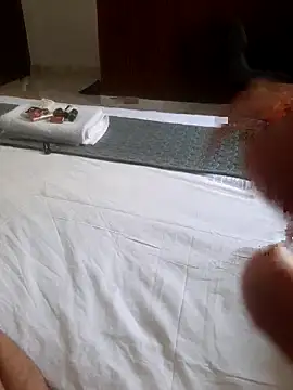 imurnee online show from December 3, 9:37 am