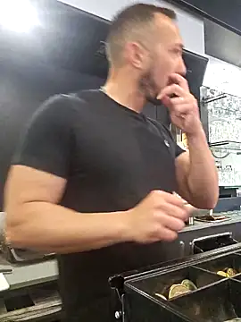 kunzpl online show from April 17, 7:44 am