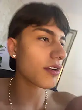 Lander Cruz online show from February 27, 8:30 pm