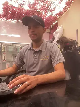 SweeXioji online show from February 1, 3:44 pm