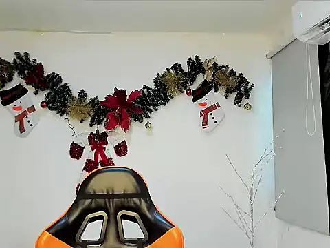 alex balck online show from January 9, 5:40 pm