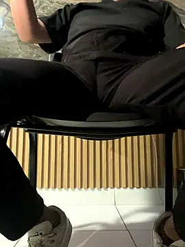 JosstinMills online show from January 7, 12:59 am