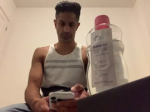 RandyRik online show from December 2, 8:34 pm