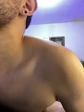 williamsmiiths16 online show from February 13, 3:06 pm