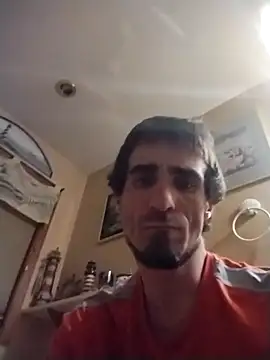 bigjohnson2914 online show from December 15, 5:04 am