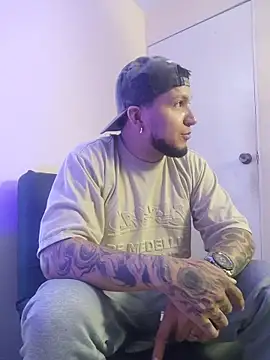 GideonCartie online show from December 5, 3:13 am