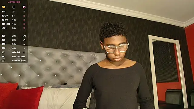 teylor lovee online show from March 7, 9:34 pm